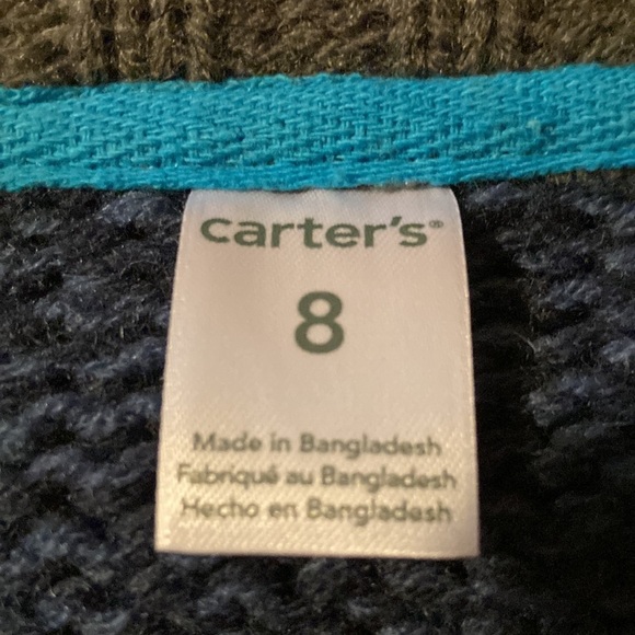 Carter’s zip down sweater.  Boys size 8 - Picture 2 of 4